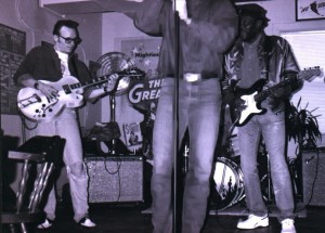 Tim Lee and Mel Brown playing at The Circus Room in 1992.